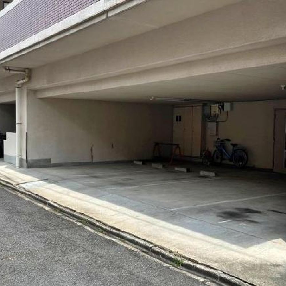 東大曽根町35-1シティライフ徳川園駐車場:3