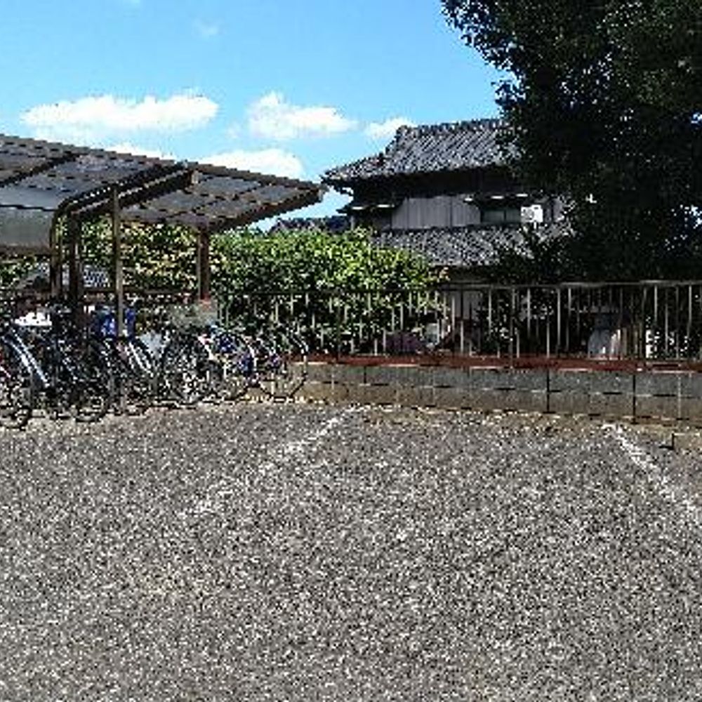南中丸556-1ユートピアA棟駐車場:3
