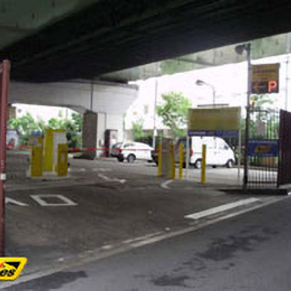 タイムズ 大阪市立西横堀駐車場 第13号ブロック:0