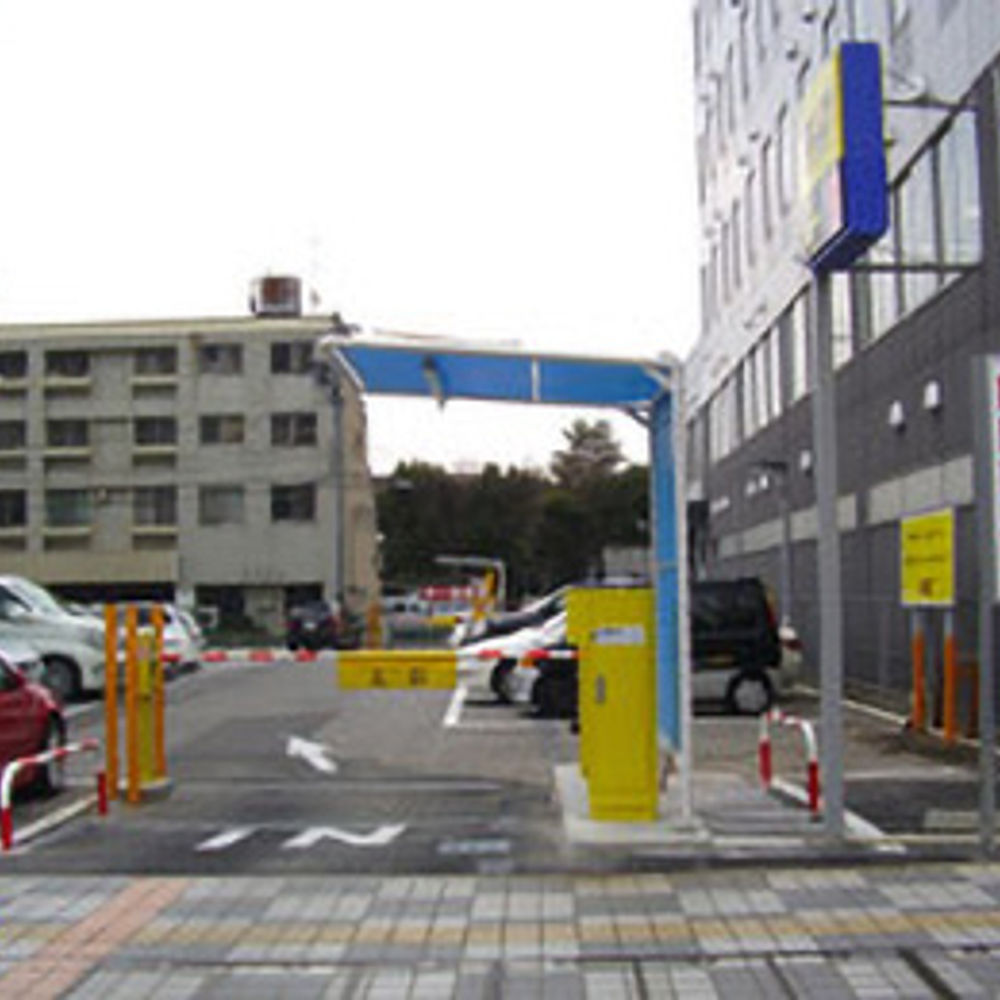 タイムズ 四日市駅前第2:0