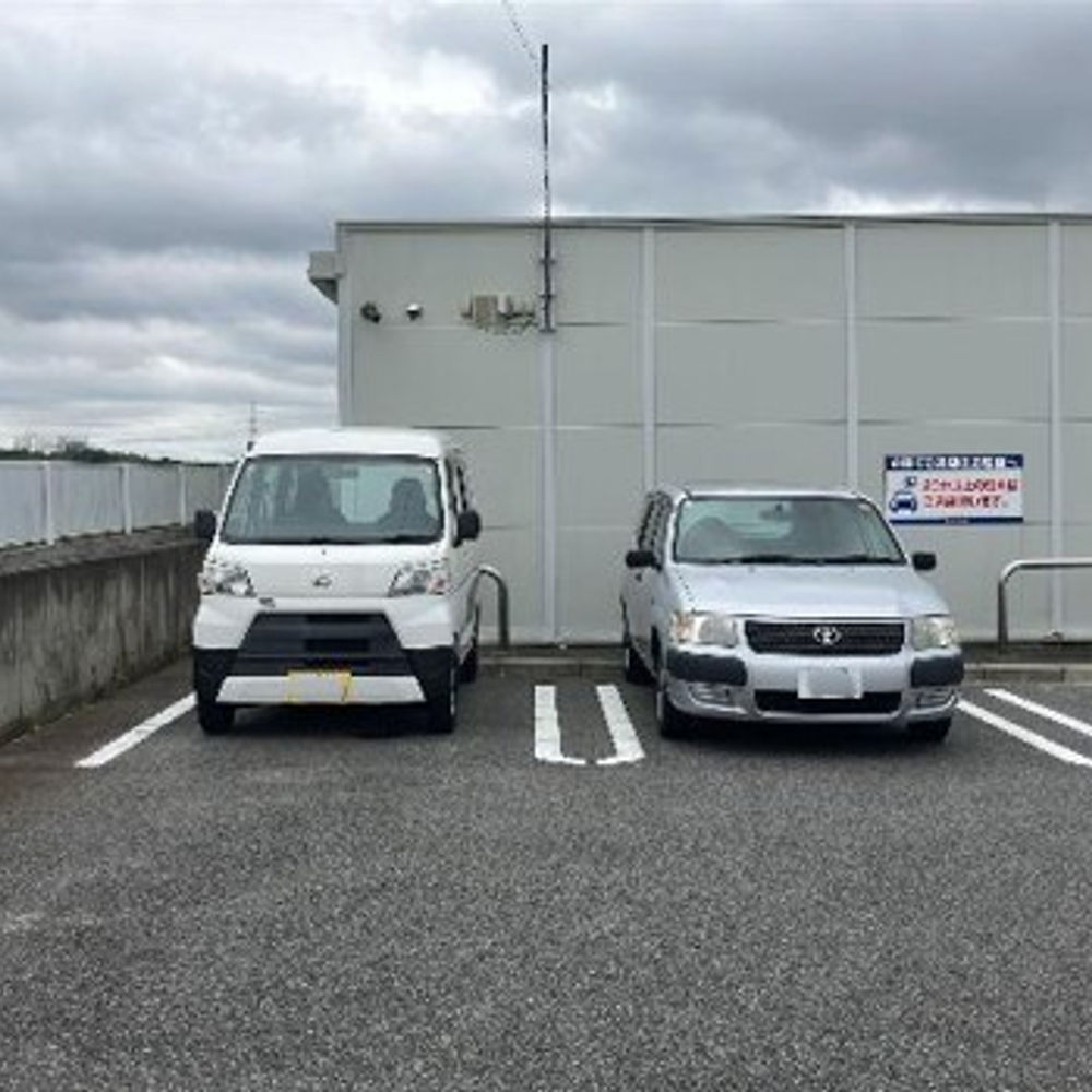 コンビニRVパーク ローソン日進五色園（にっしんごしきえん）店:0