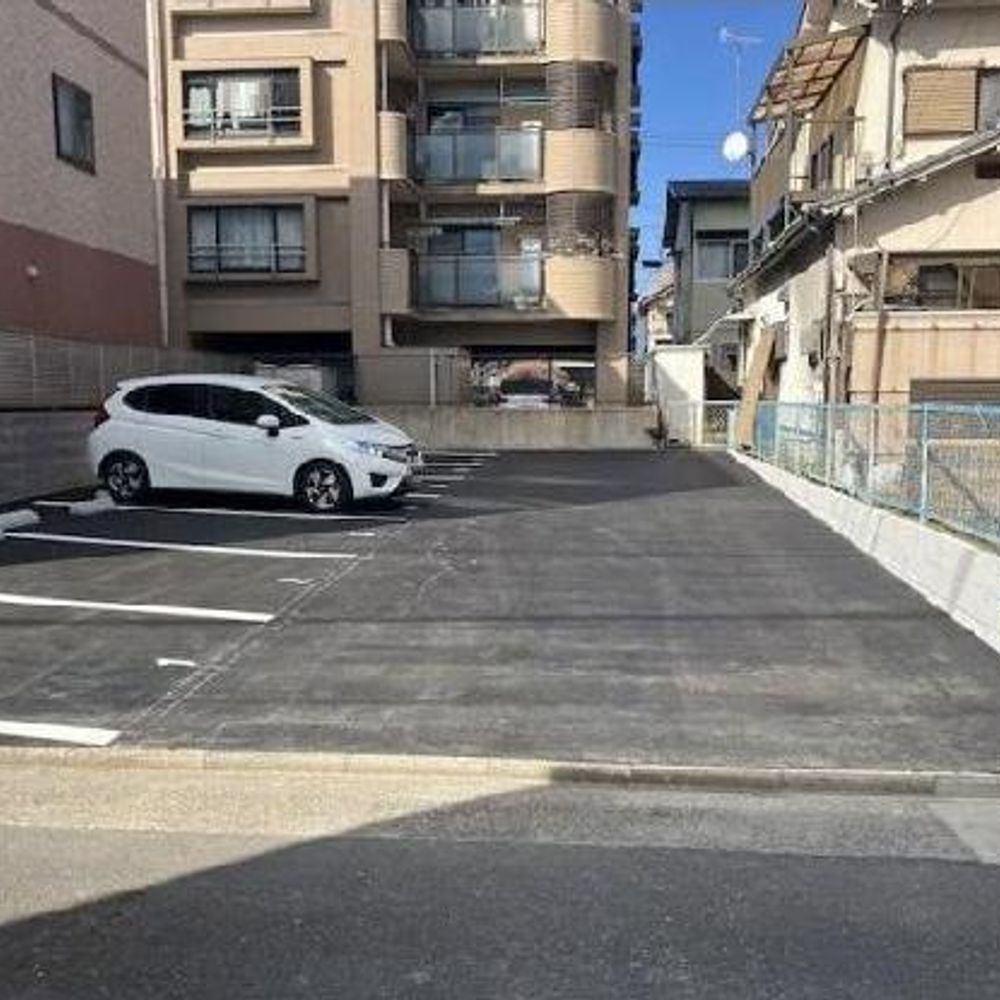 FK日岡町3丁目駐車場:2