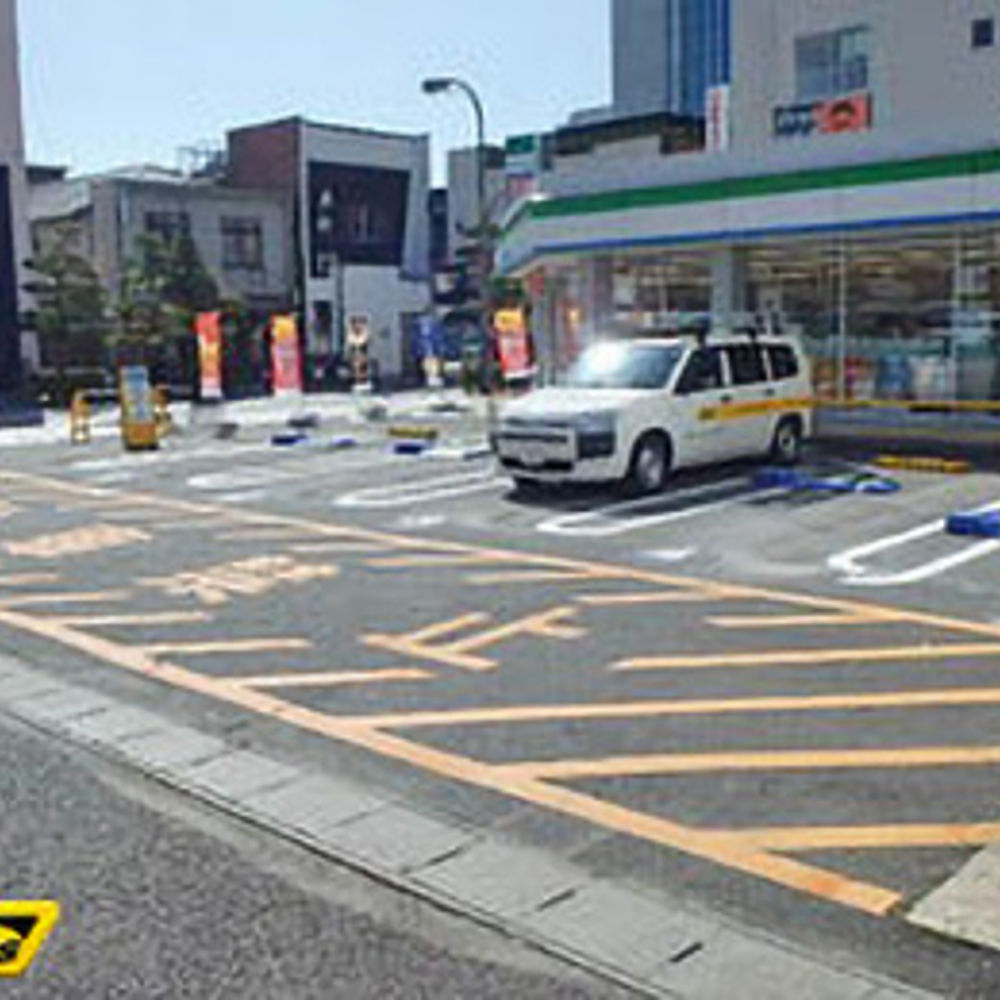 タイムズ ファミリーマート四日市西新地:0