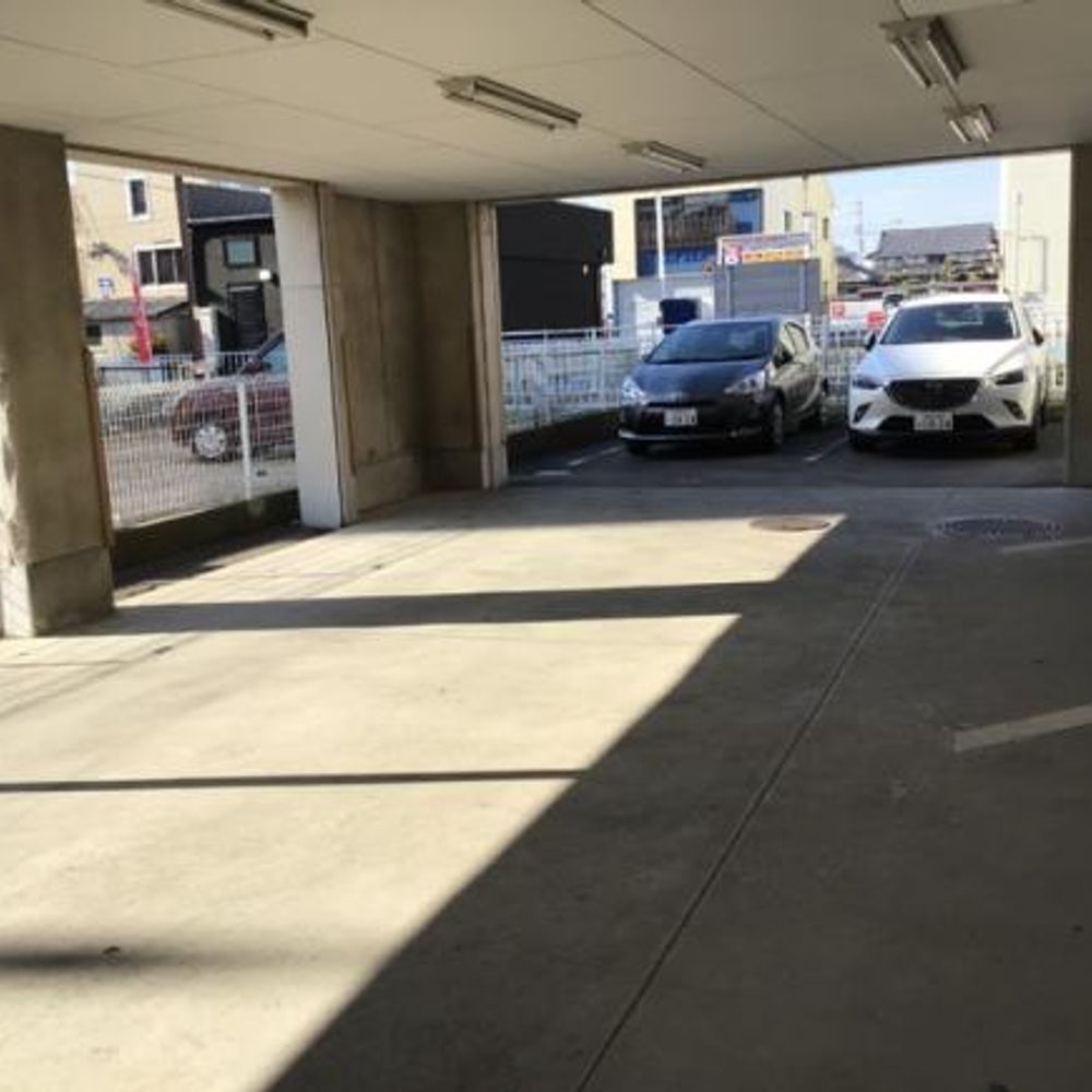 秀英予備校 国府宮駅前校駐車場:0