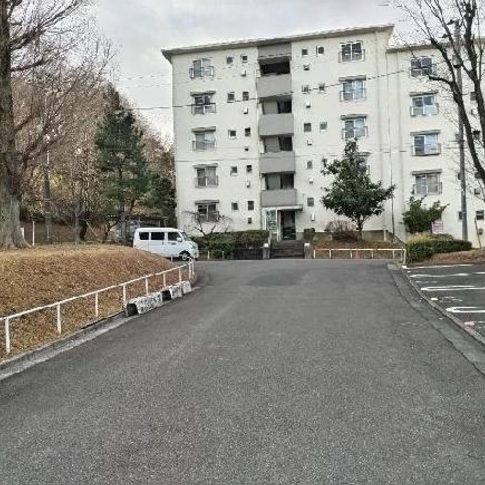 高幡台駐車場:2