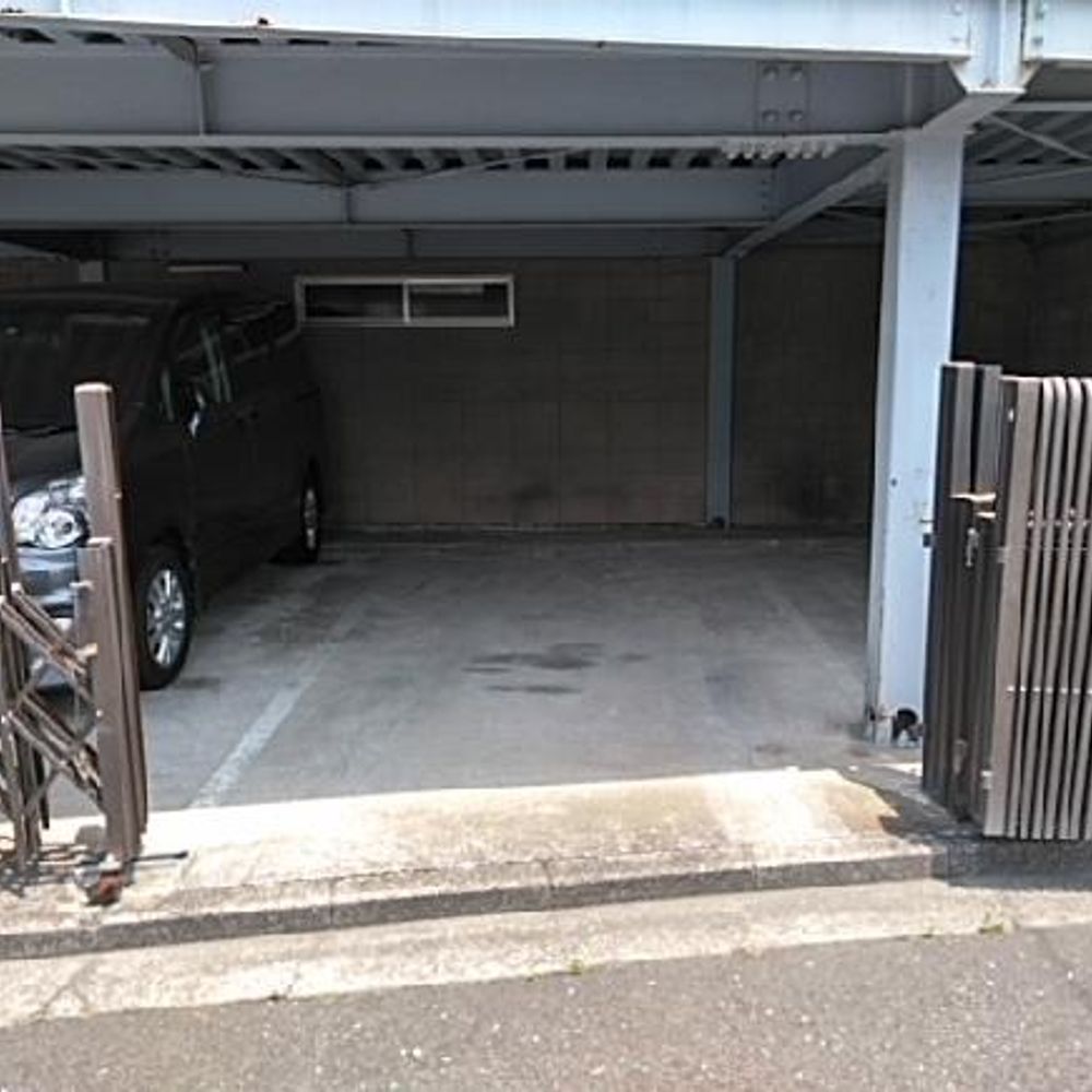 東神奈川公園前駐車場:1