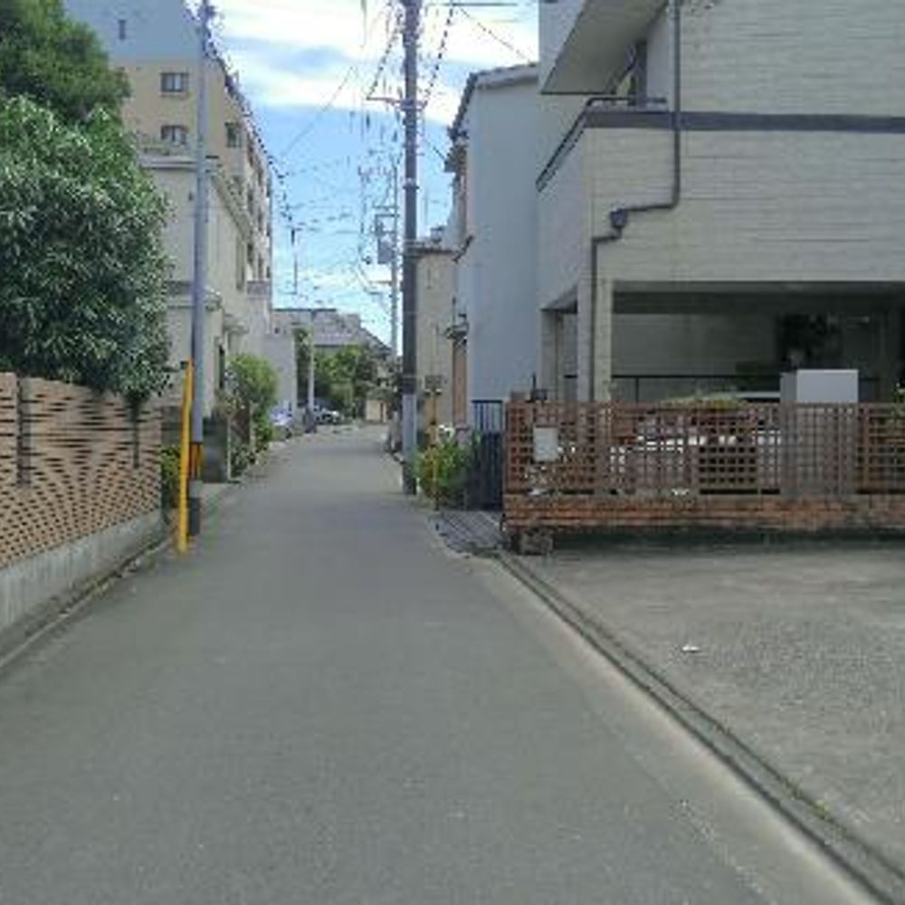 戸口歯科医院駐車場:3