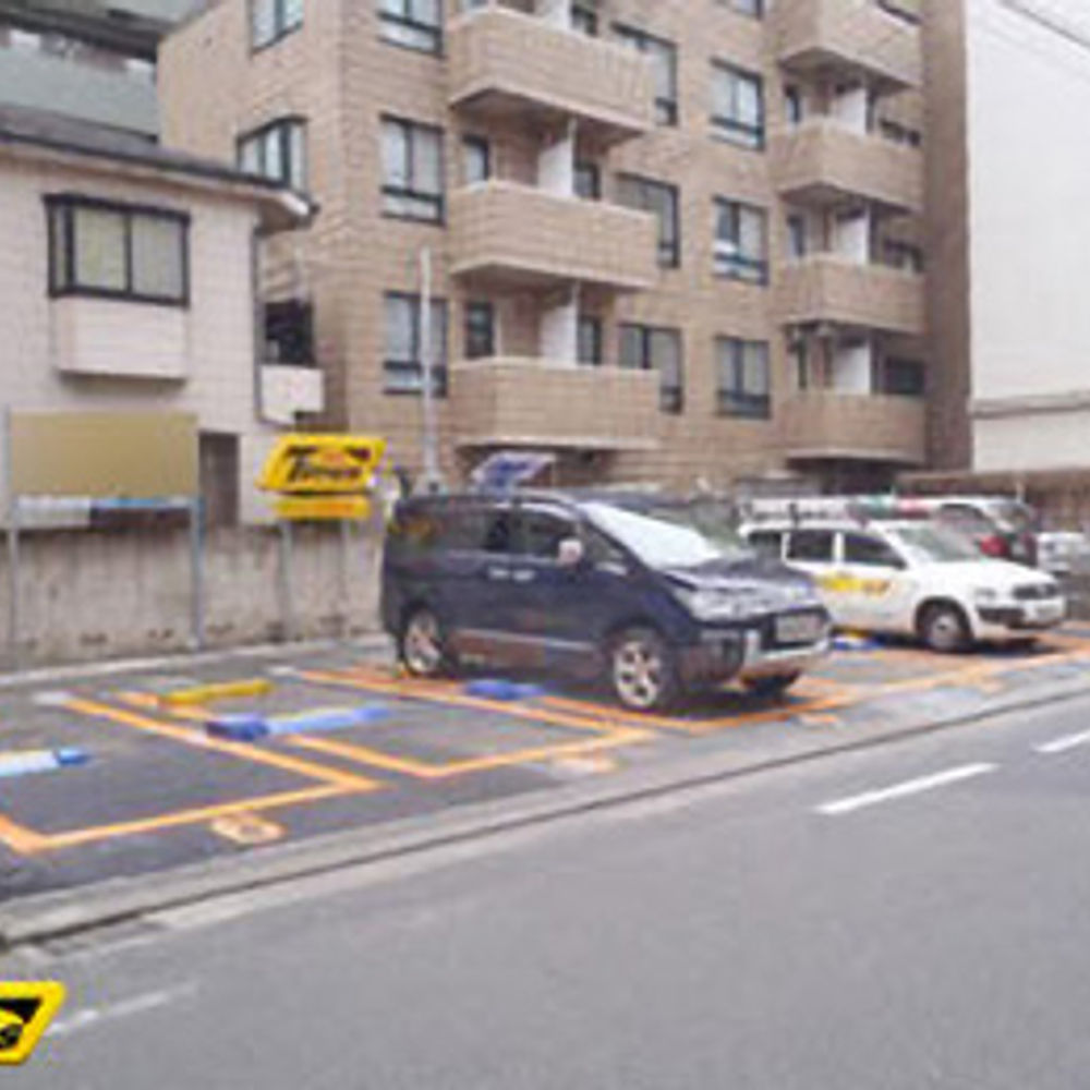 タイムズ 調布駅北口:0