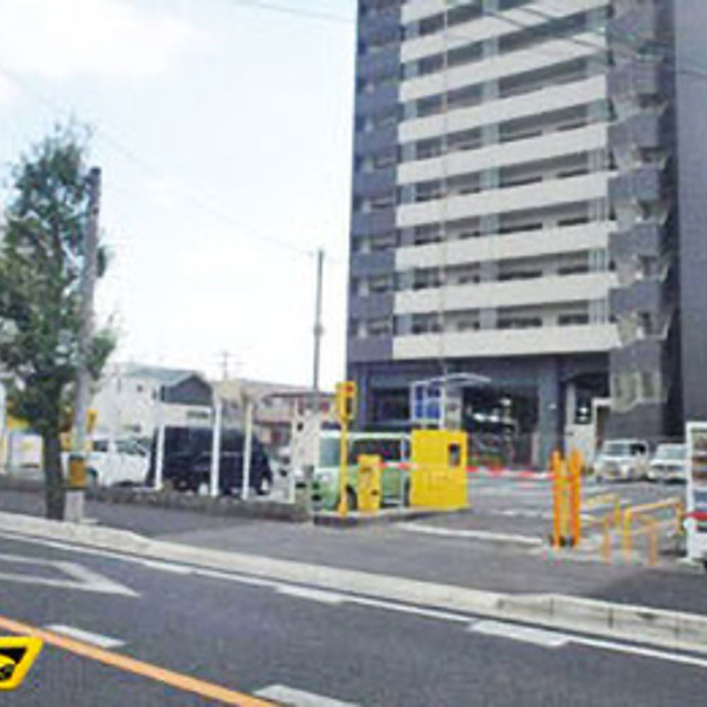 タイムズ 安城駅前:0