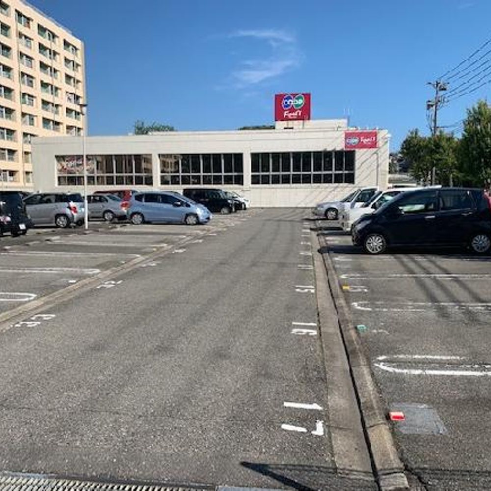ＵＲ鈴蘭台第四団地駐車場:2