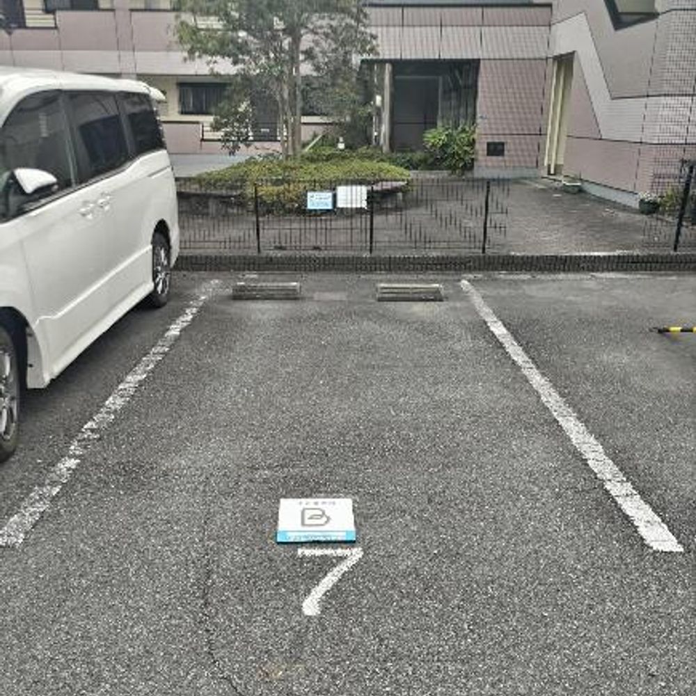 王禅寺東３丁目駐車場:0