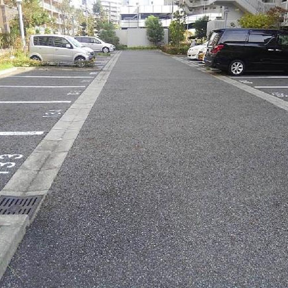 ＯＰＨ千里佐竹台　1号棟北側駐車場:3