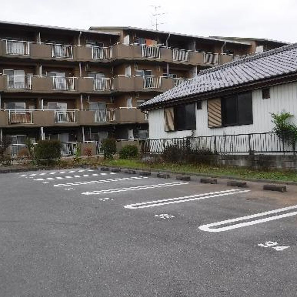 日向県営住宅駐車場:2