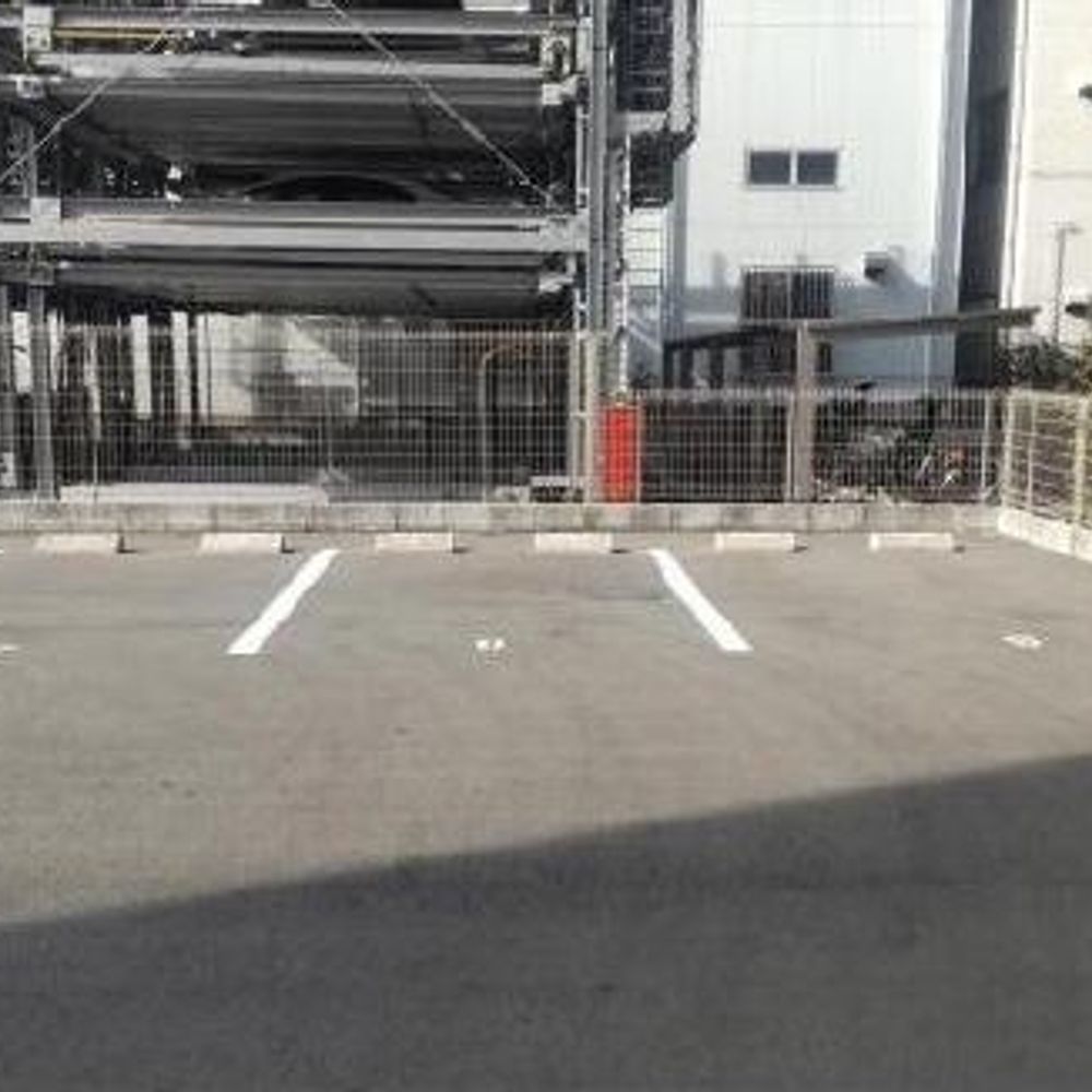 南部市場駅前駐車場:1