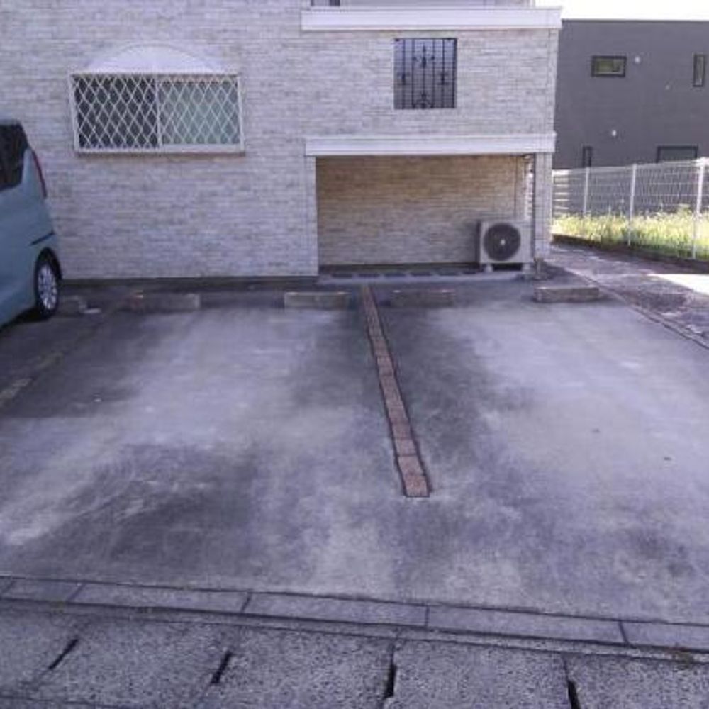 FK町田町1丁目駐車場:3