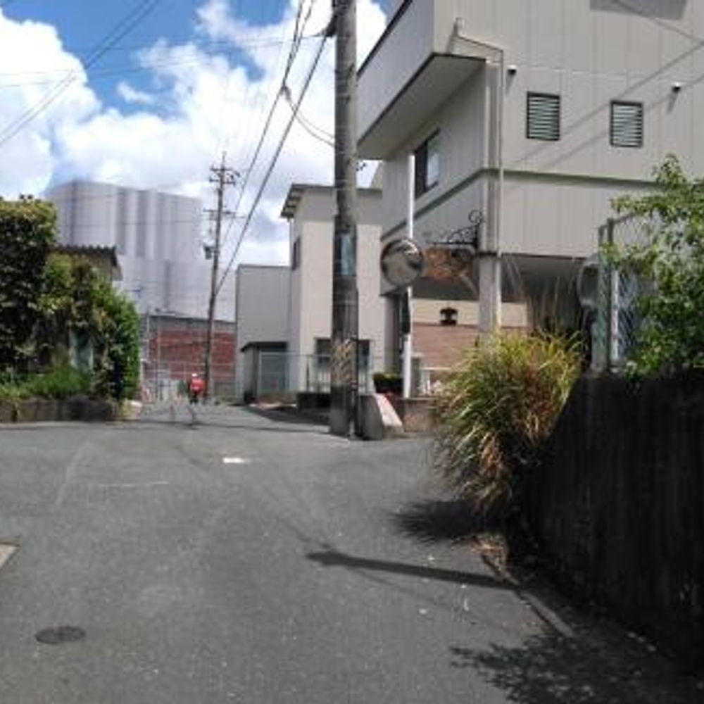 花田町野黒月極駐車場:0
