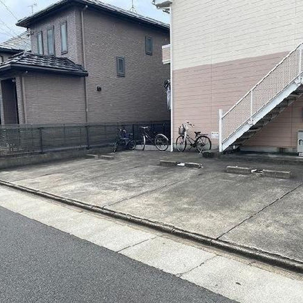 FKメゾン・ド中村公園駐車場:4