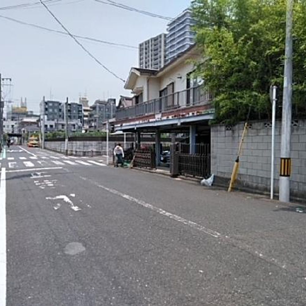 東神奈川公園前駐車場:2