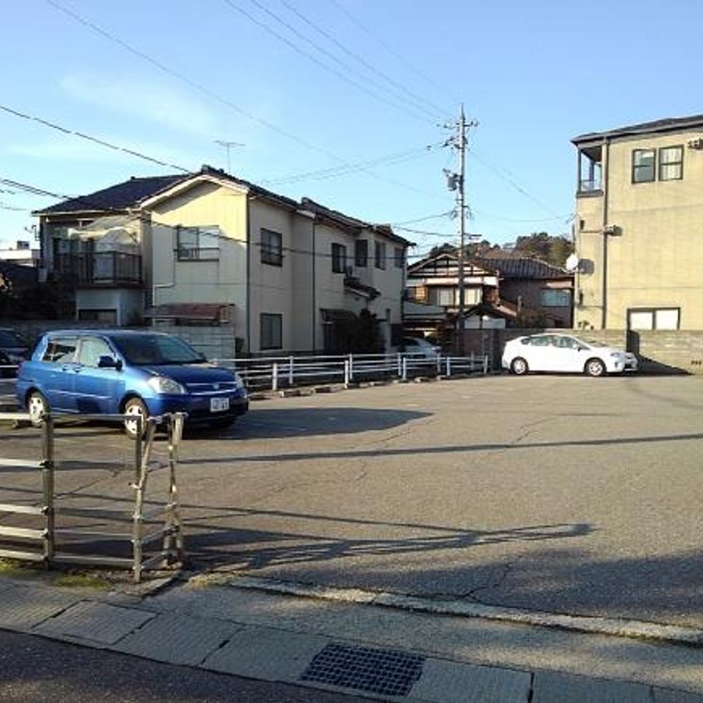 材木町844番2号駐車場:2