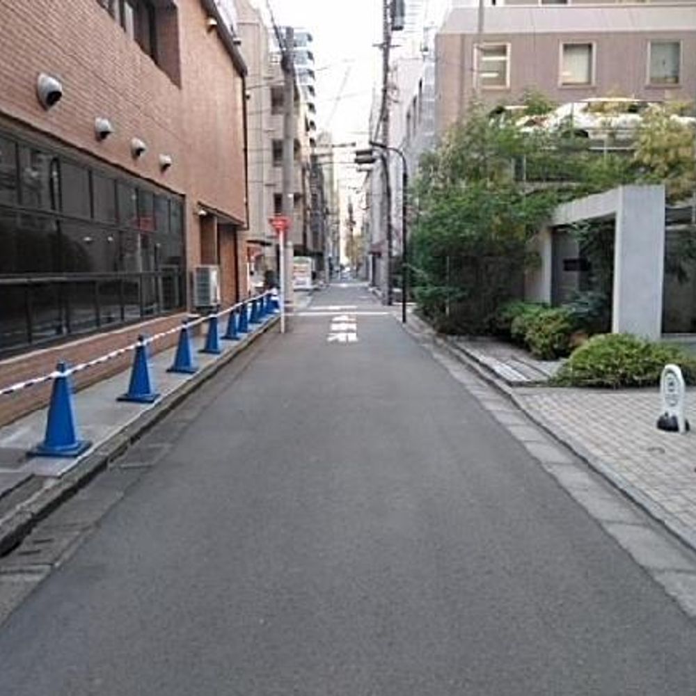 レオンコンフォート西新橋駐車場:0