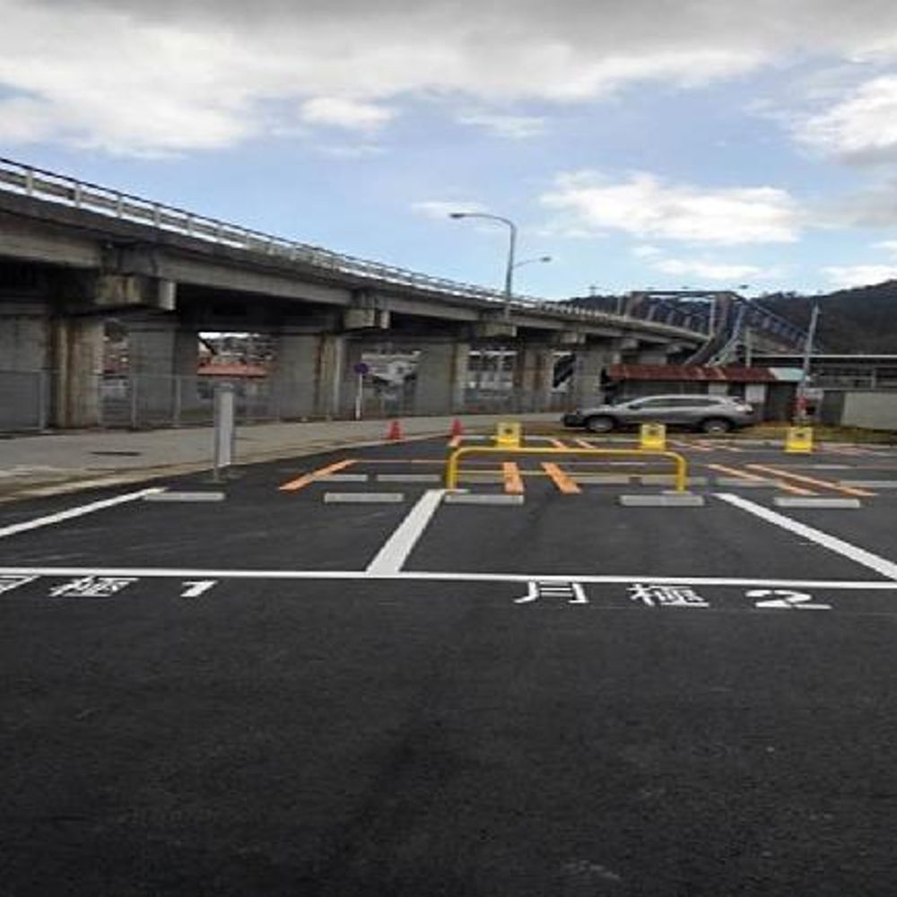 米原駅前駐車場:3