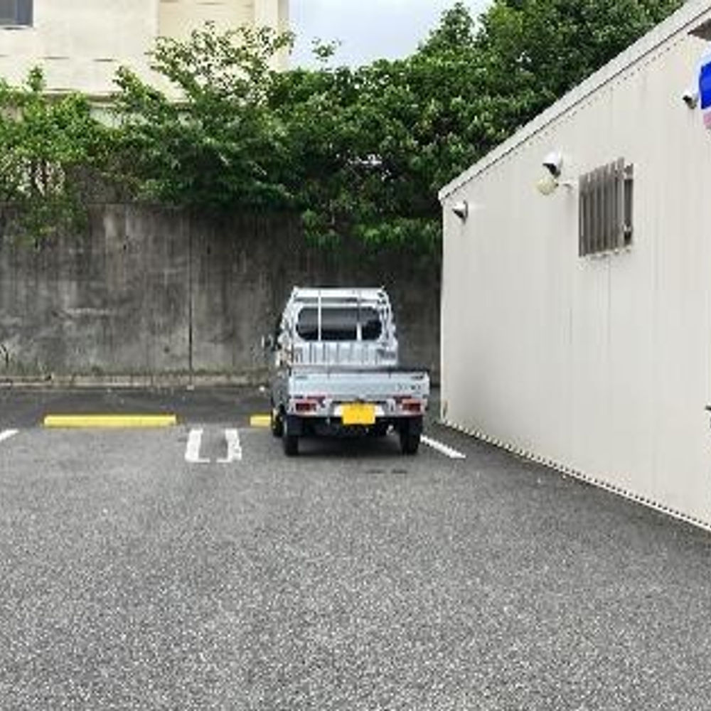 コンビニRVパーク ローソン岡崎明大寺町（おかざきみようだいじちょう）店:0