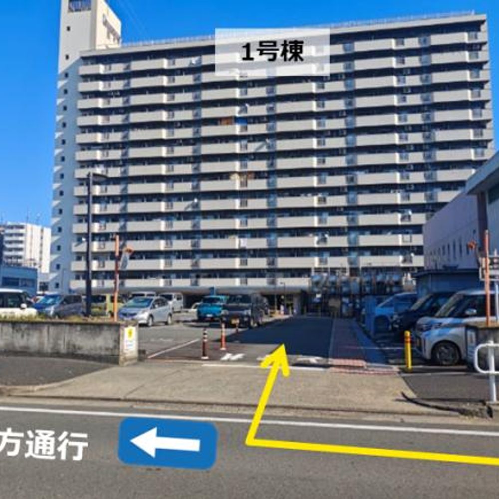 UR都市機構　牛巻団地駐車場:3