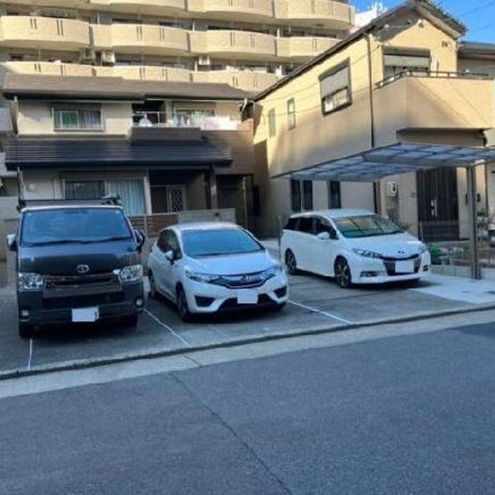 FK名駅南３丁目服部駐車場:4