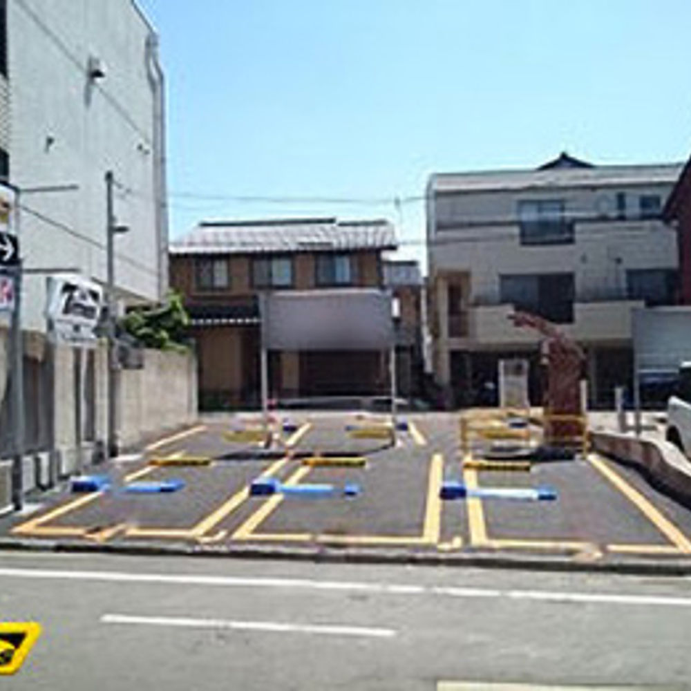 タイムズ 金沢文化ホール前:0