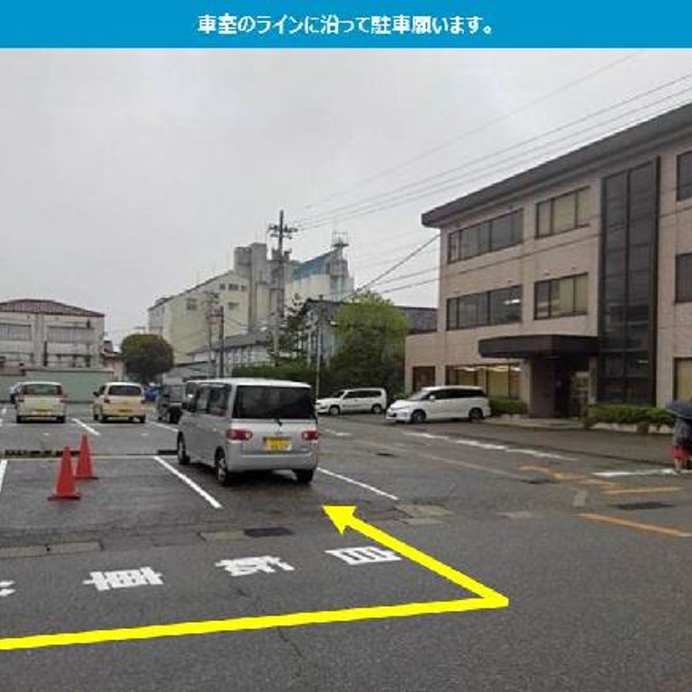 西金沢駅前駐車場:3