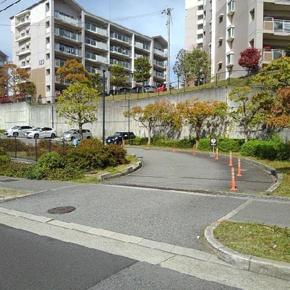 ＵＲルゼフィール名谷東駐車場:0
