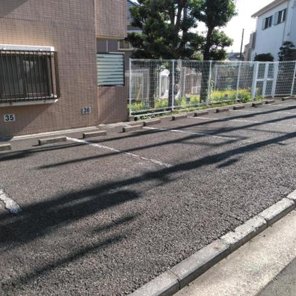 FKエルプレイス菊名（D・E棟）駐車場:1