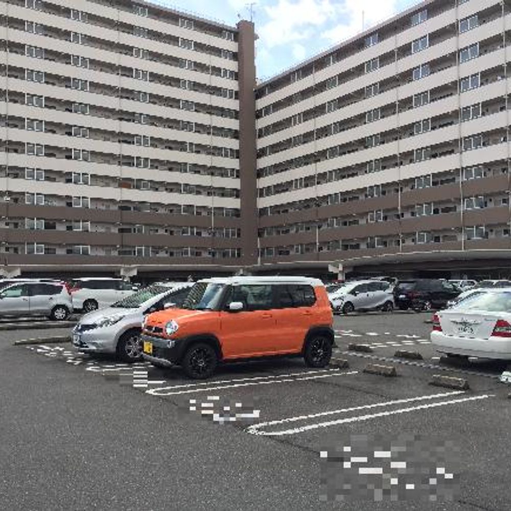 UR都市機構　花表団地駐車場:2
