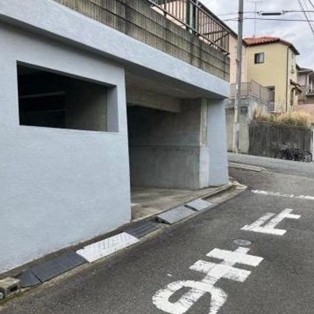 ユメゾン駐車場:0