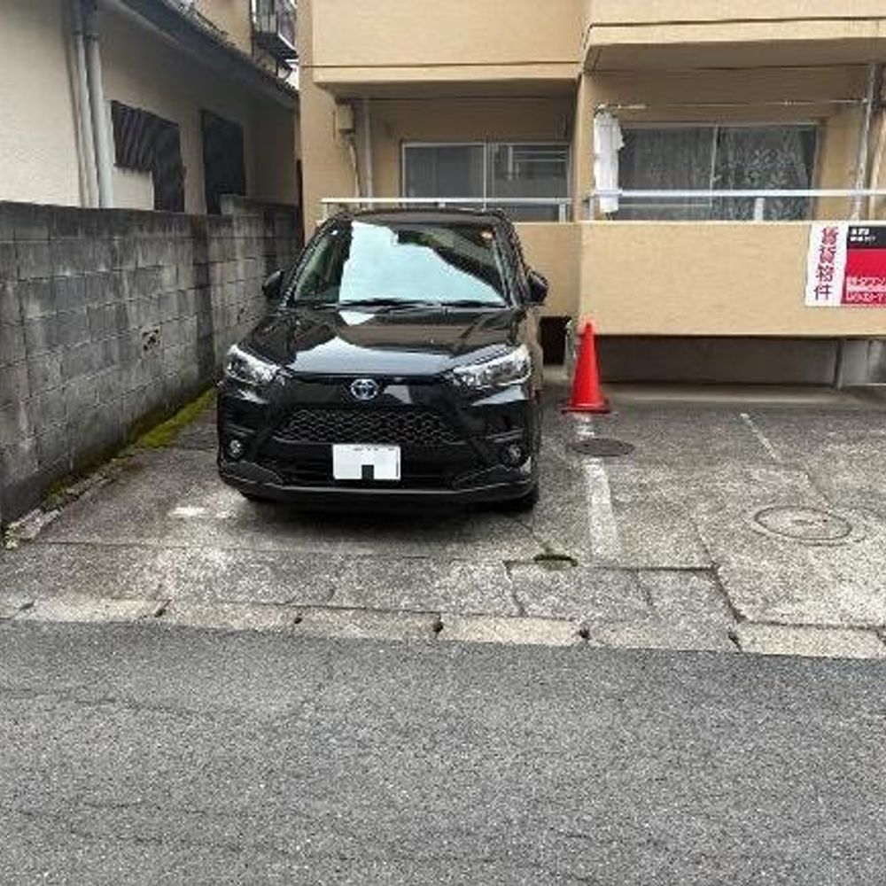 ハウスブリッジ駐車場:3