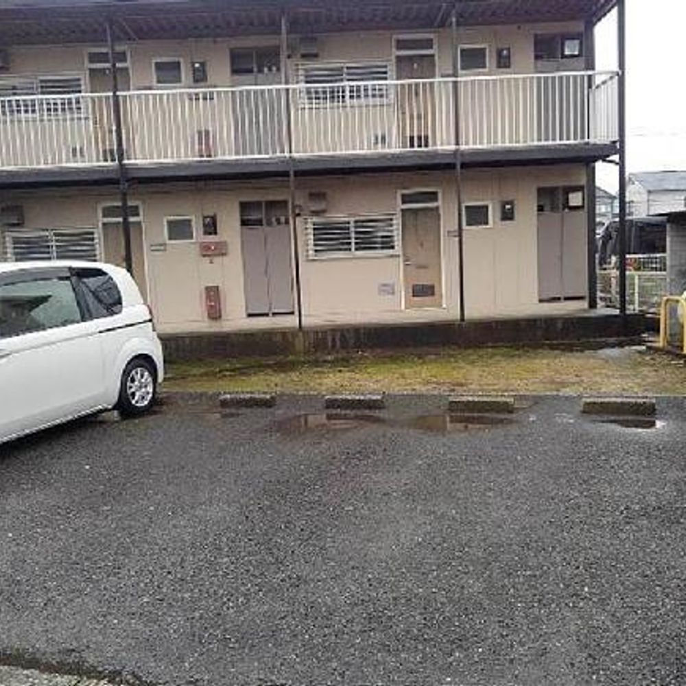 ルミエールミツトヨ駐車場:3