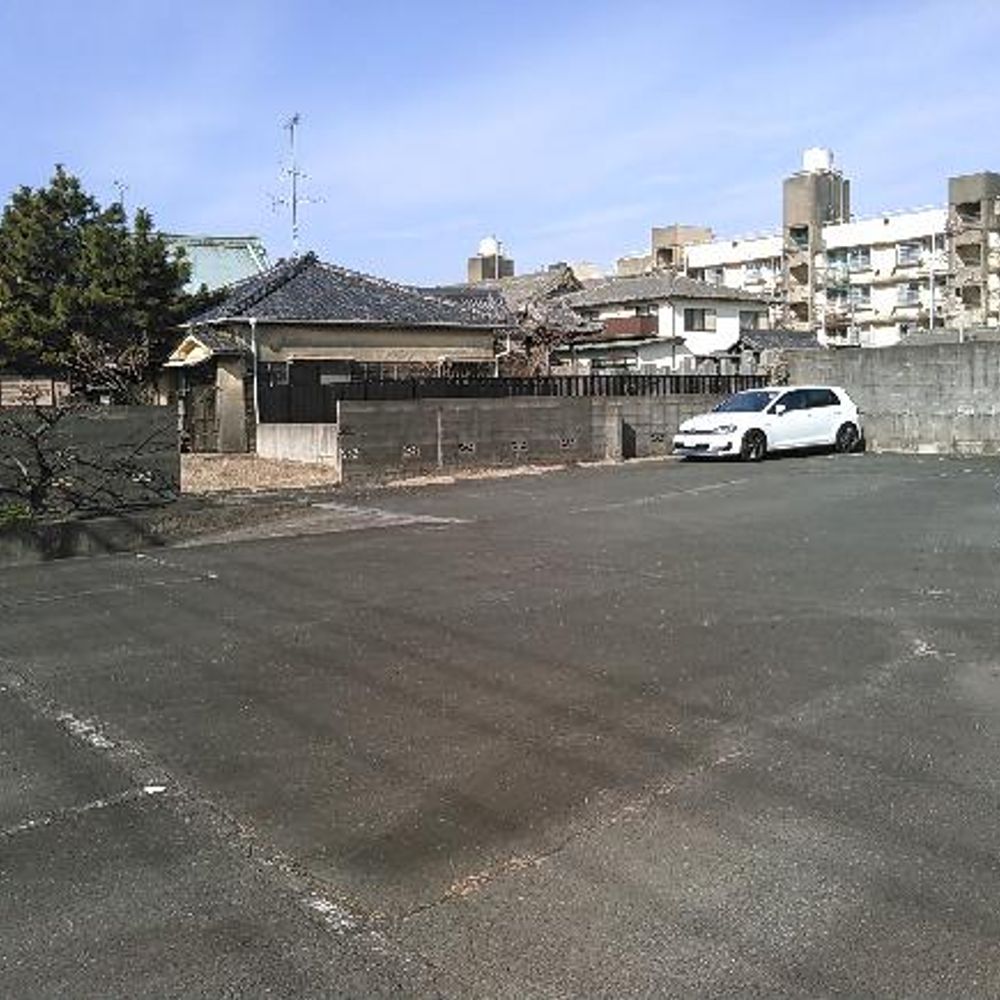 鹿谷の坂月極駐車場:3