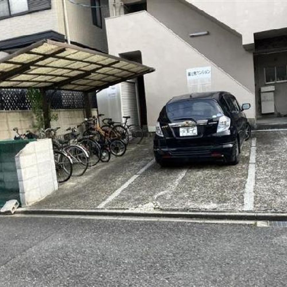 富士見マンション駐車場:3
