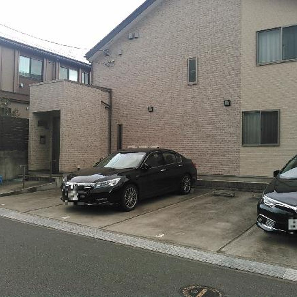 リーベヤ麻生駐車場:0