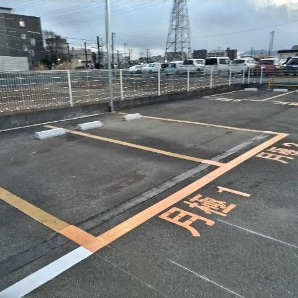 海老名駅前第５駐車場:1