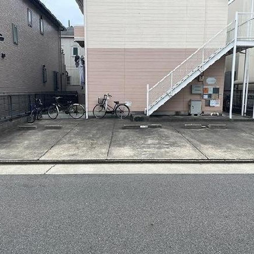FKメゾン・ド中村公園駐車場:3