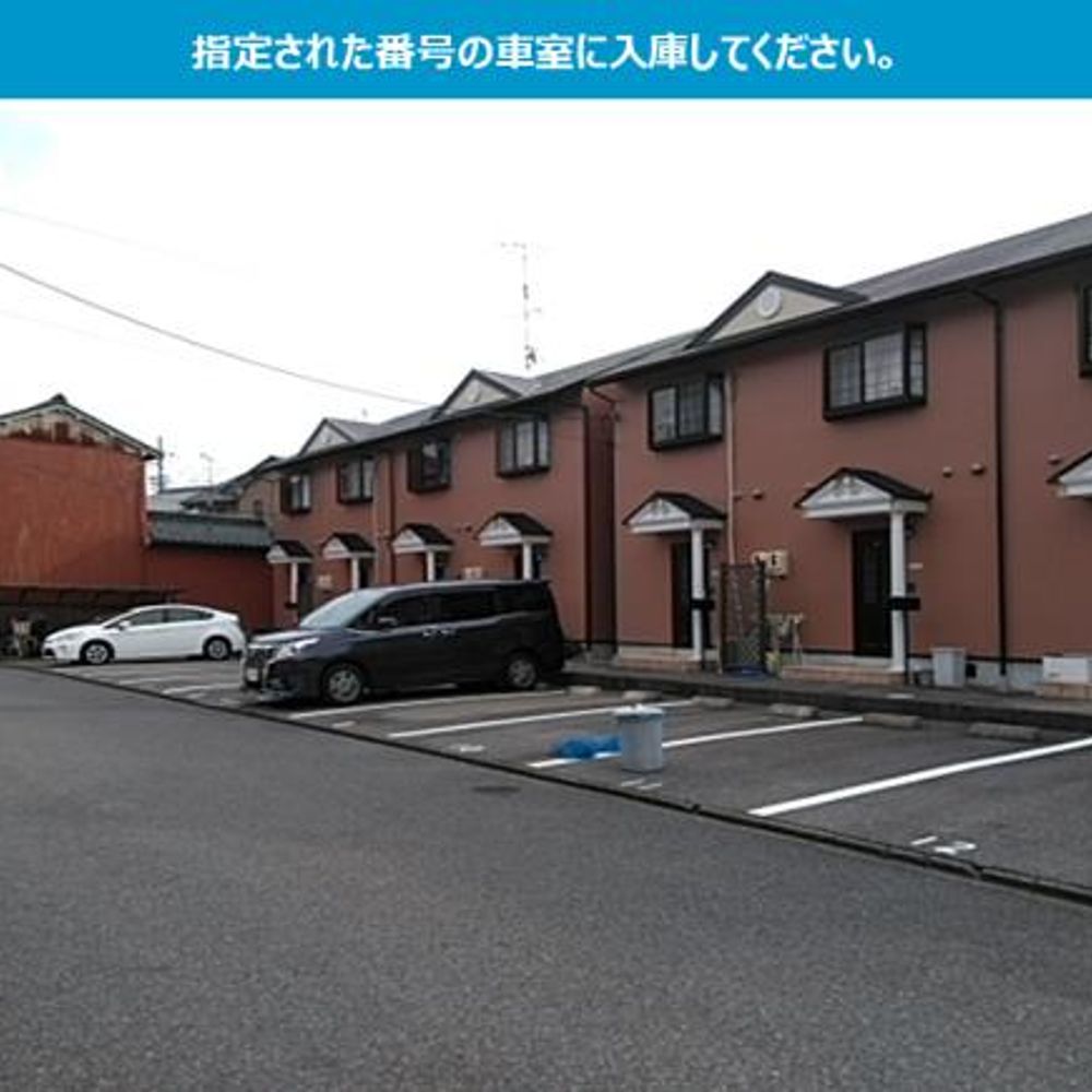 140312ファミーユ21 A・B棟駐車場:2
