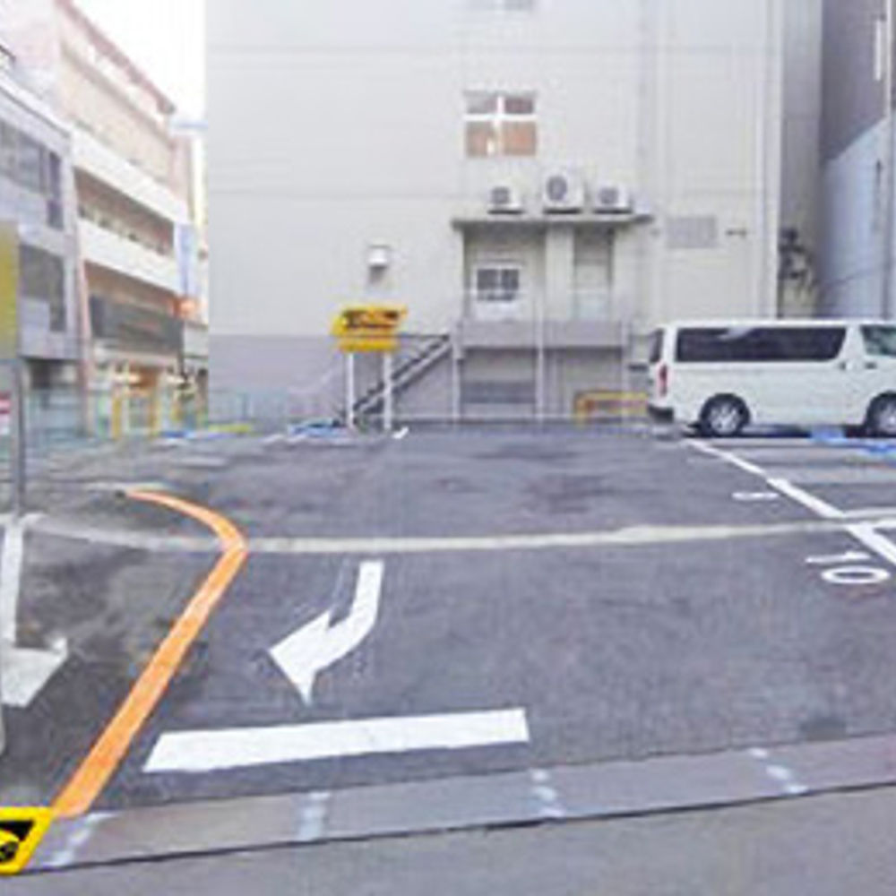 タイムズ 元町駅西:0