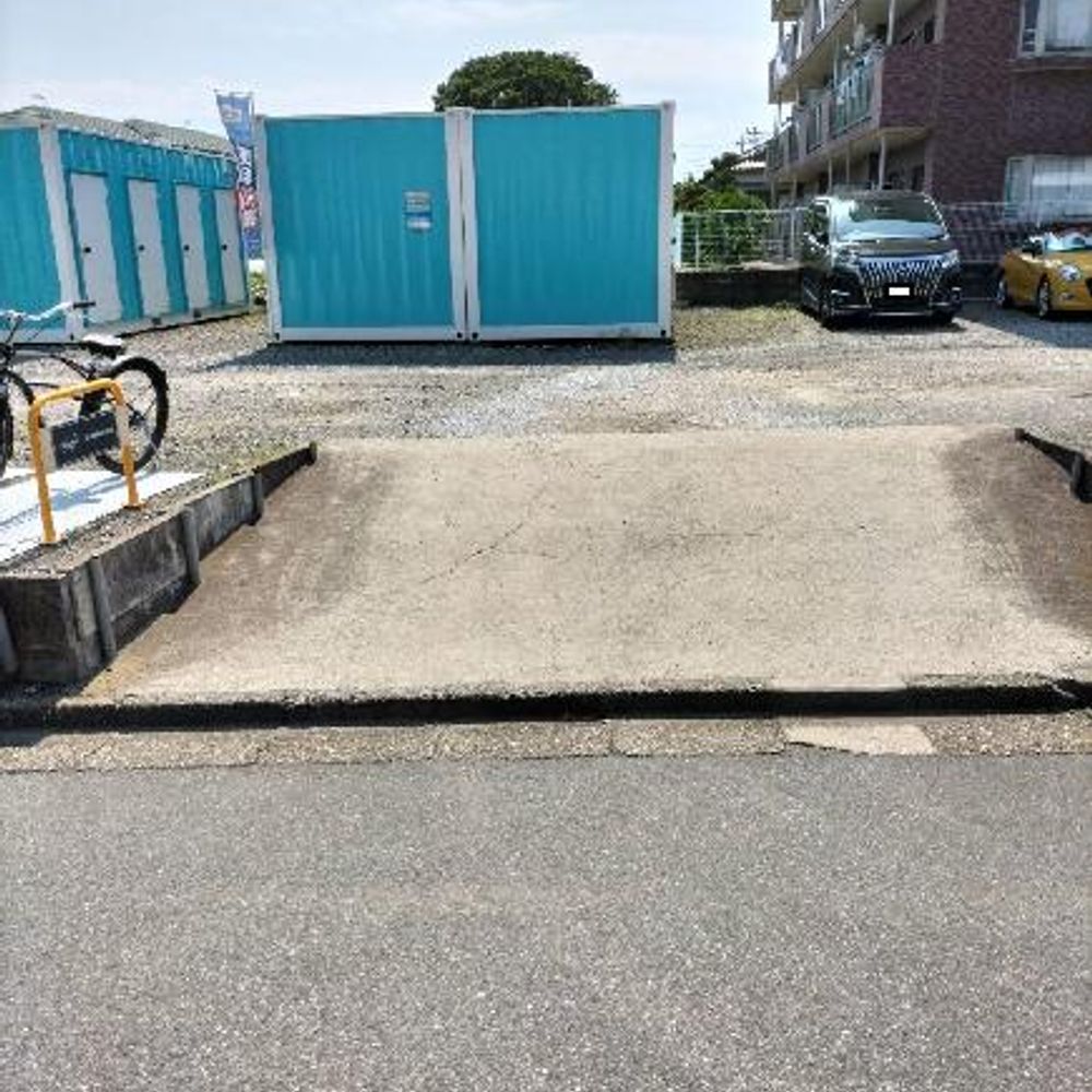 ルームマートコンテナ茅ヶ崎菱沼駐車場:4