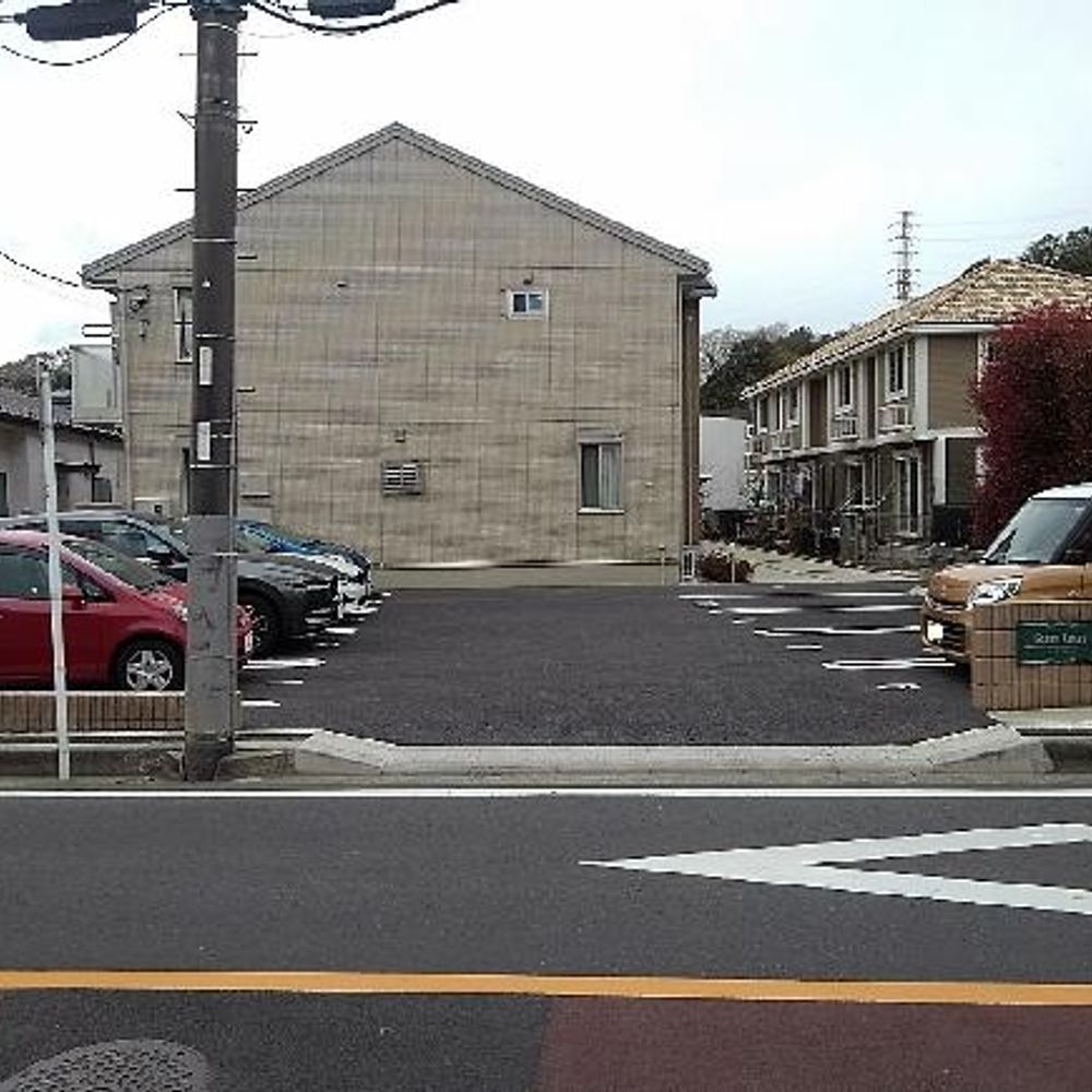 グリーンクレスト駐車場:3