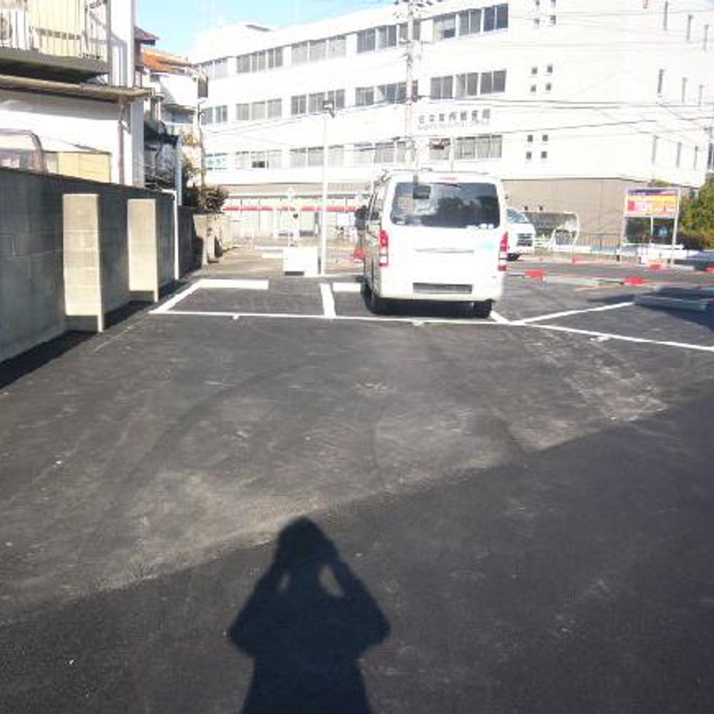 FK名西2丁目郵便局前駐車場:2