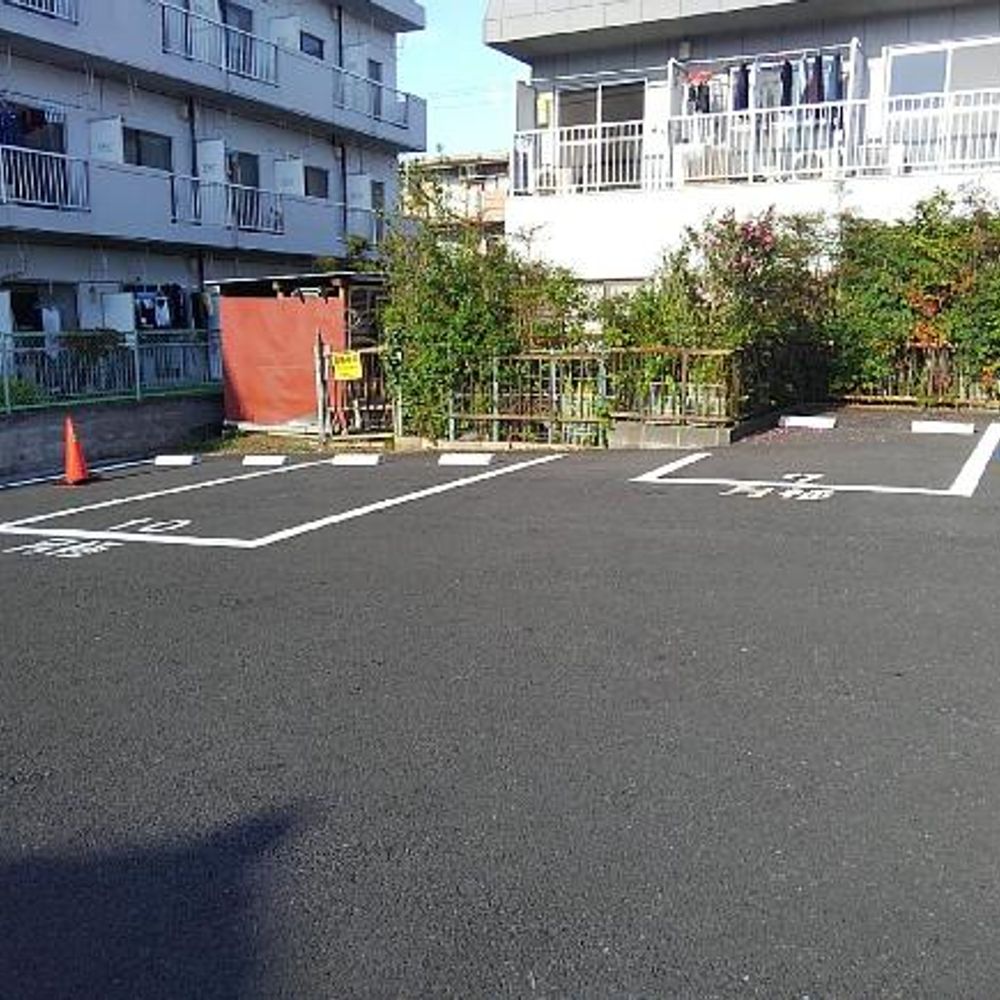 マンスリー三輪町駐車場:1