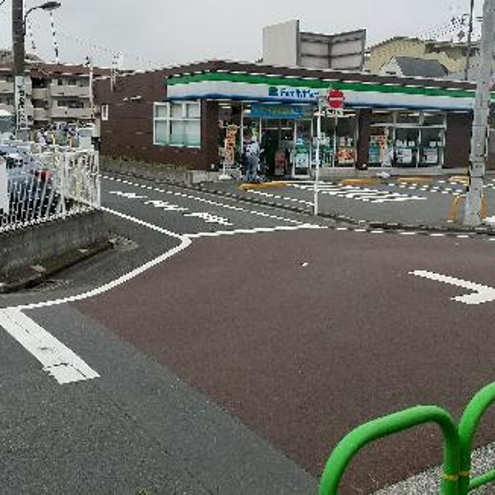田柄2-38-20駐車場:1