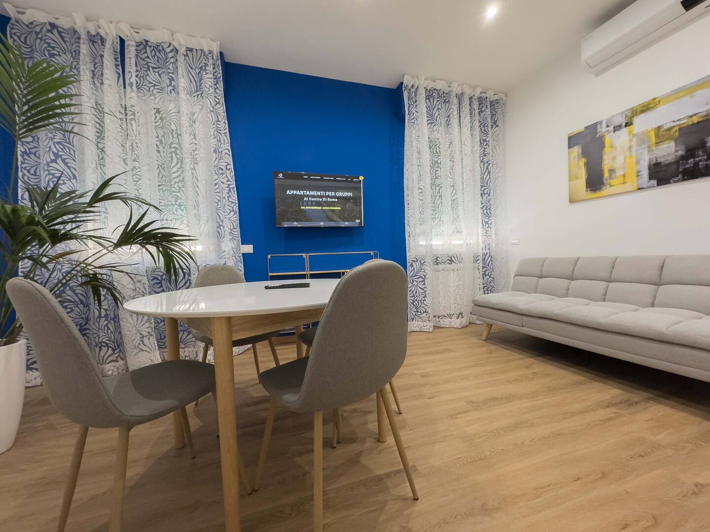 Attico Moderno Vicino al Centro Città Zona Tuscolana (Roma)