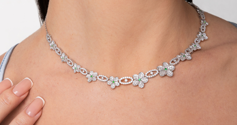 gold jewellery dubai 4 1 | Varudai | Handcrafted 18K Gold and Natural Diamond Jewelry | Personalized from Dubai